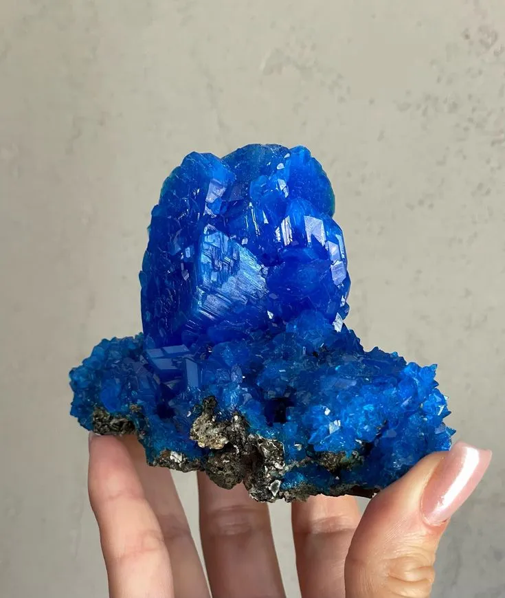 Kyanite crystal placed on throat chakra during meditation practice