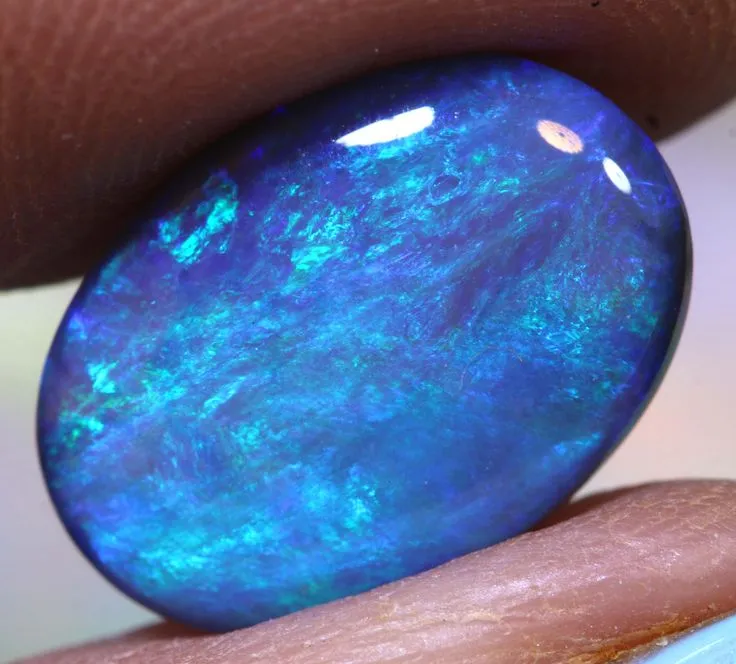 Geometric grid arrangement of kyanite stones on meditation altar